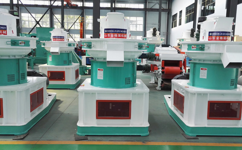 顆粒機(jī)廠家的玉米秸稈顆粒機(jī)圖片